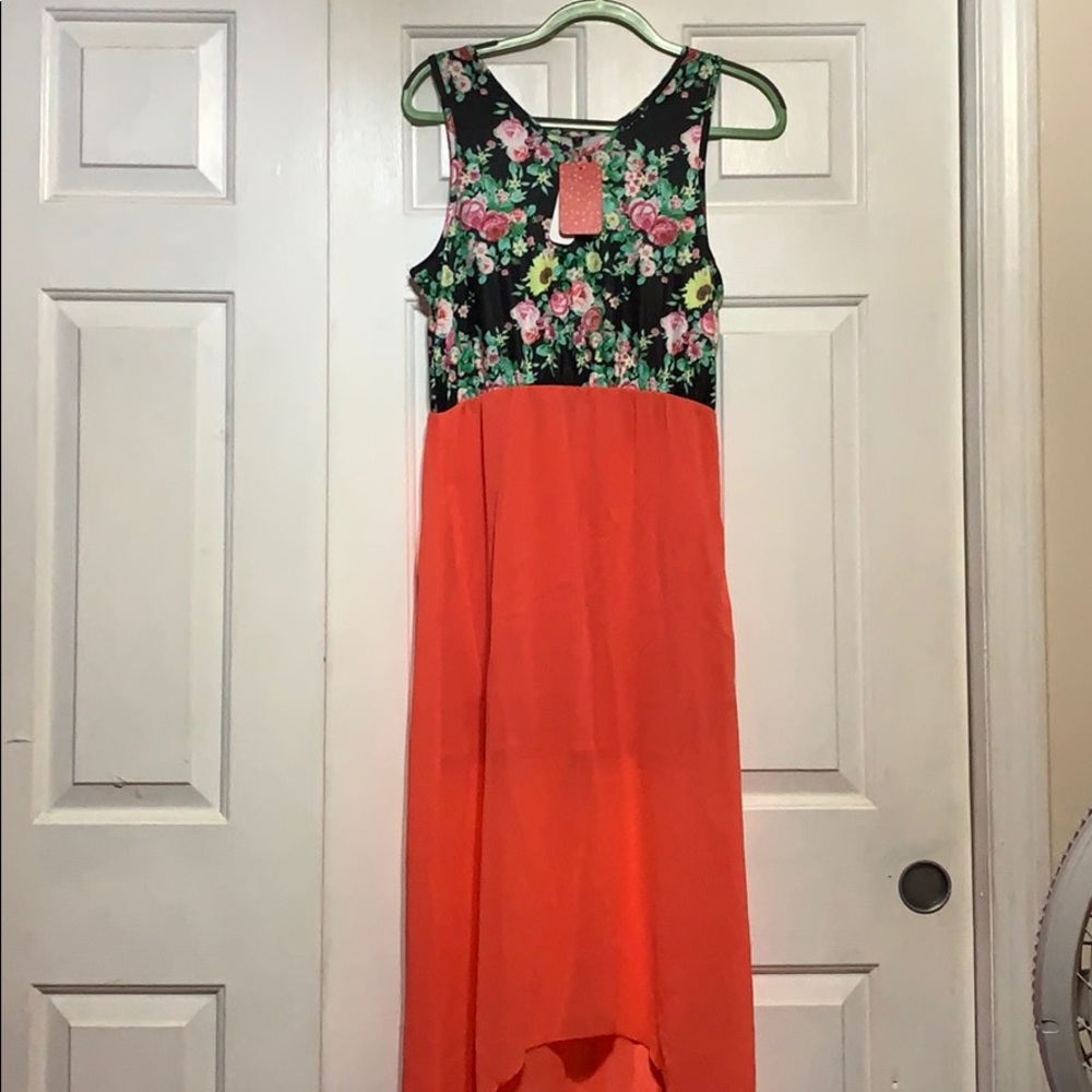 Floral hi-low dress. NWT